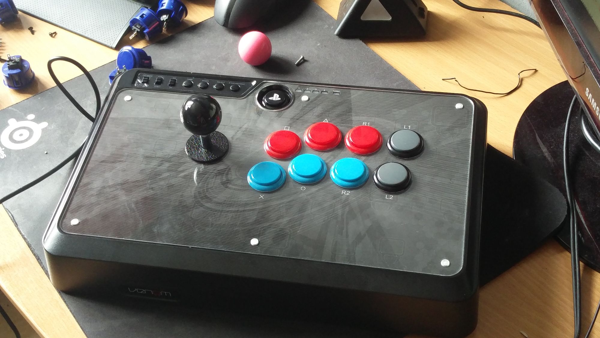 J'ai modifié un stick d'arcade en full Sanwa !